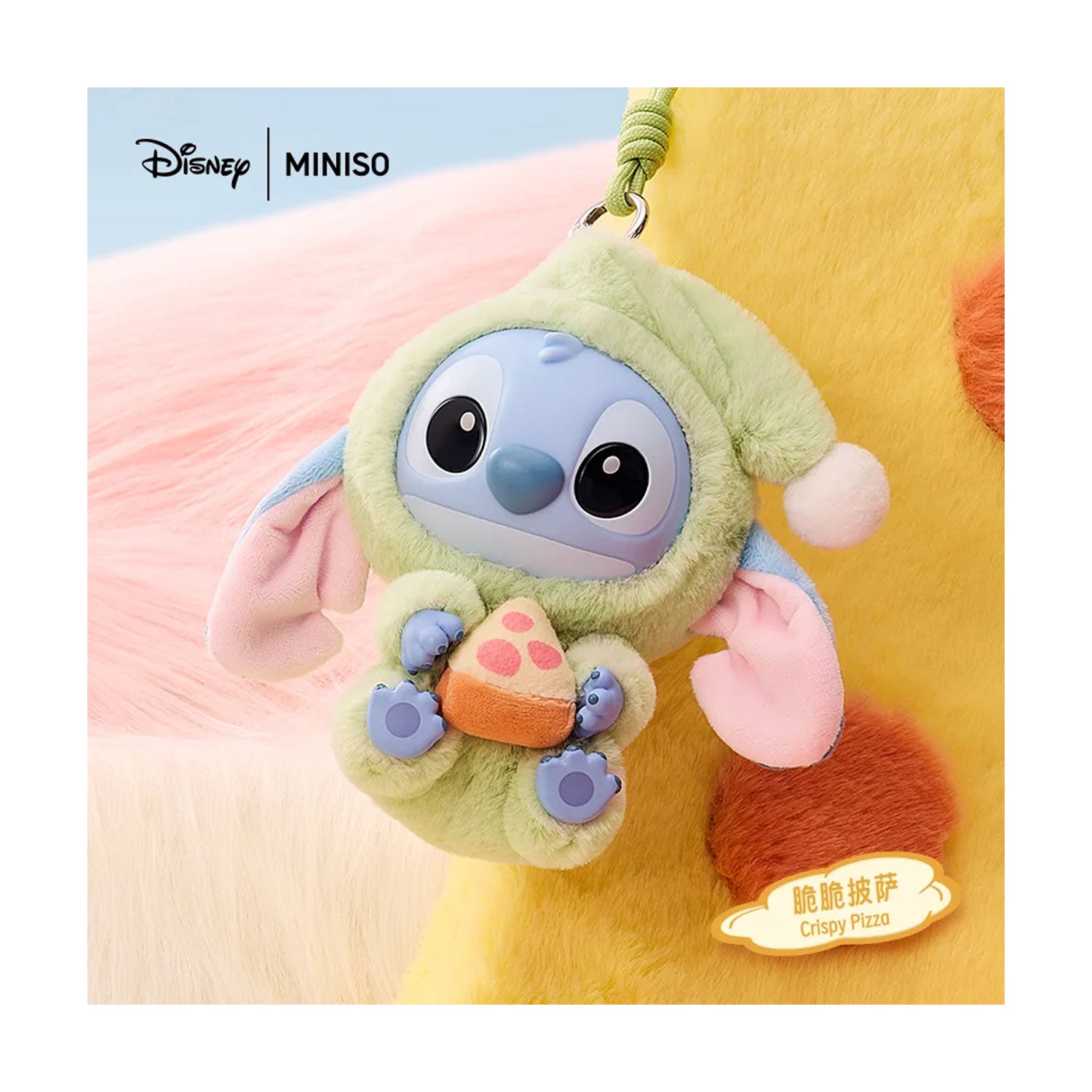 Disney x Miniso Collaboration Stitch Eat Something Before Sleep Series Vinyl Plush Crispy Pizza Stitch in Grün.