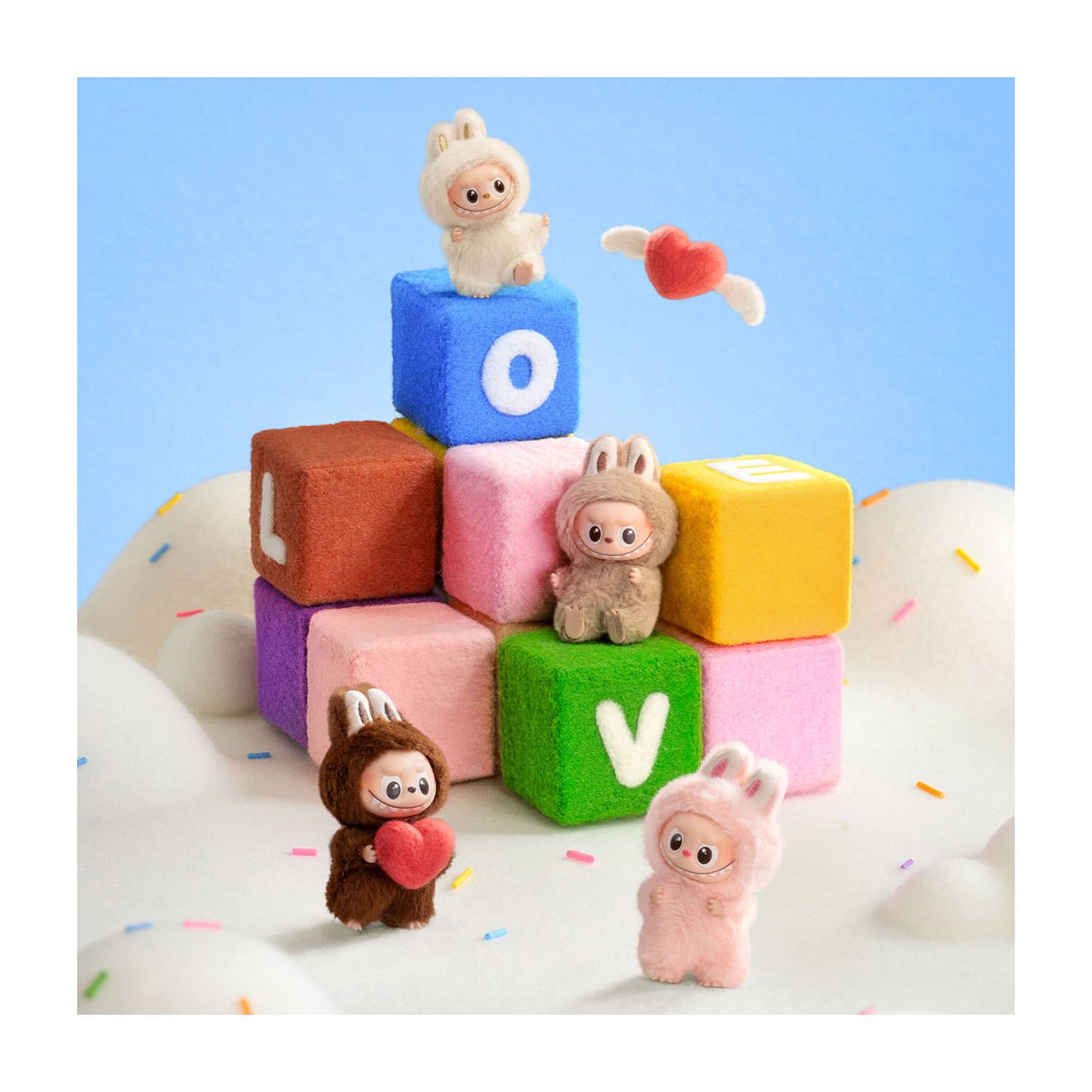 Die neuen The Monsters: Pin for Love von POP MART mit den neuen Labubus: A, B, L und G, von Kasing Lung. 